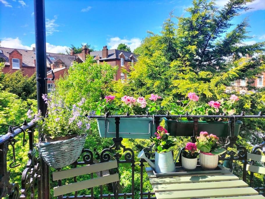 Charming London With Balcony 아파트 외부 사진